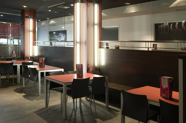 Menjador interior del Restaurant i Cafeteria de Vic Zèfir